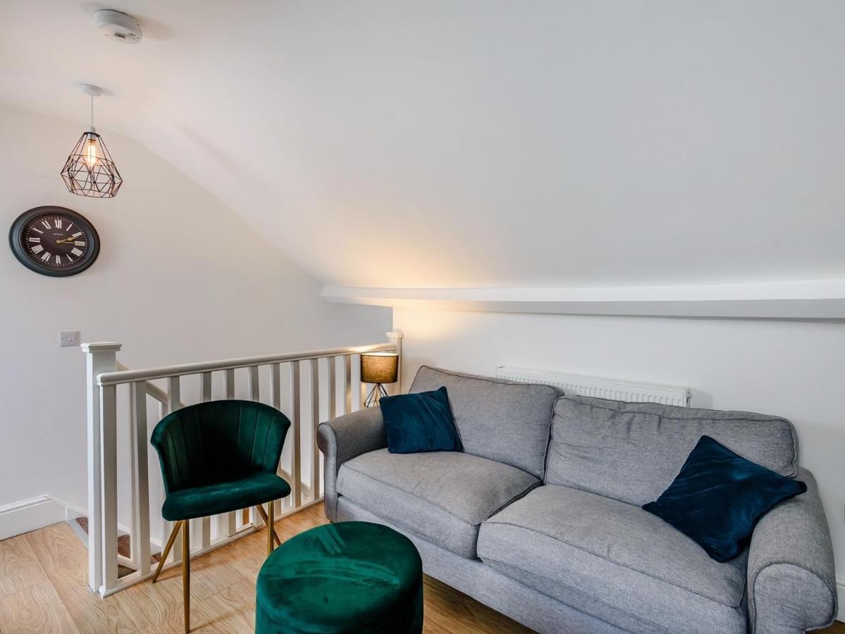 Modern Apartment In Central לינקולן מראה חיצוני תמונה