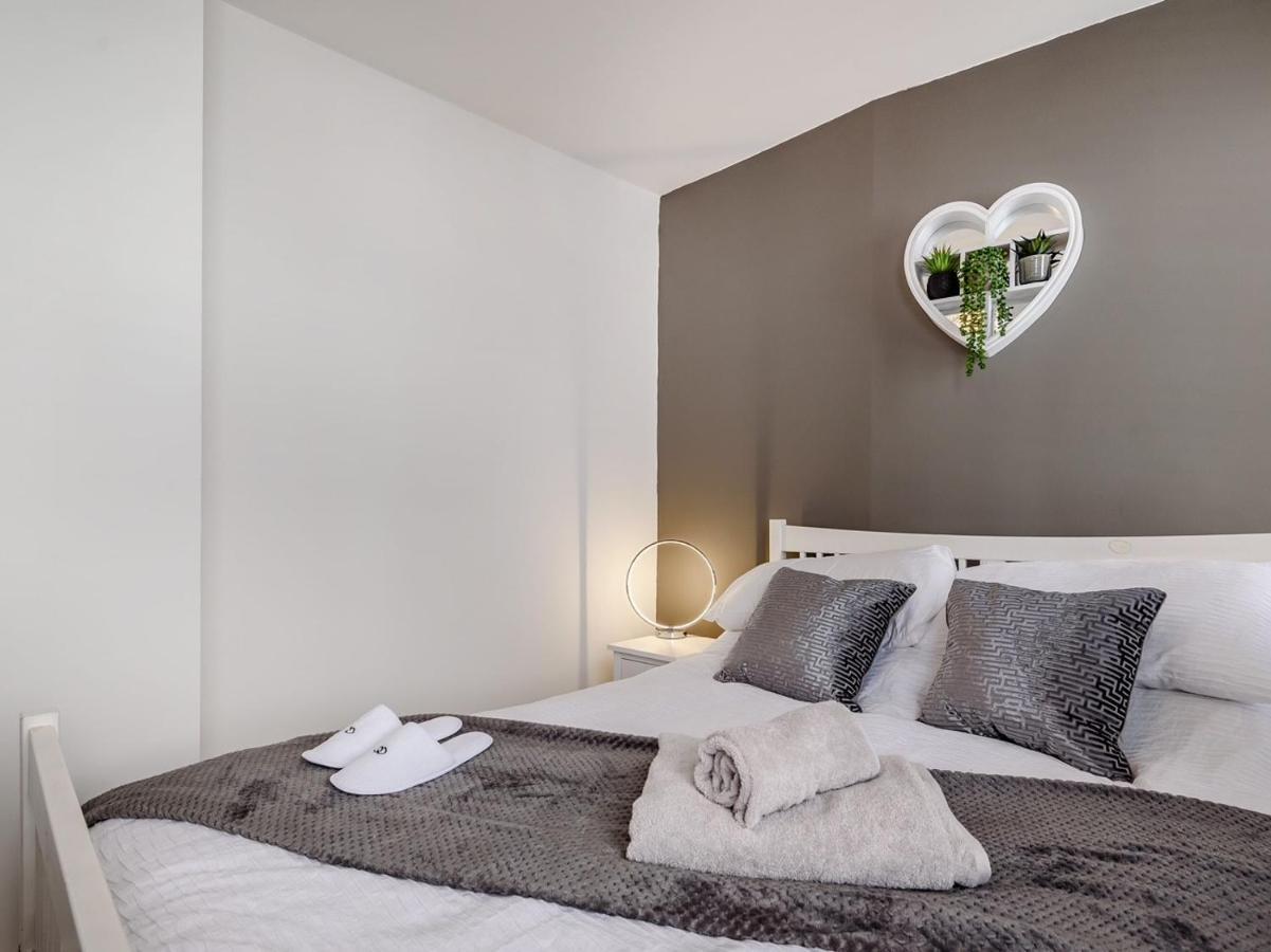 Modern Apartment In Central לינקולן מראה חיצוני תמונה